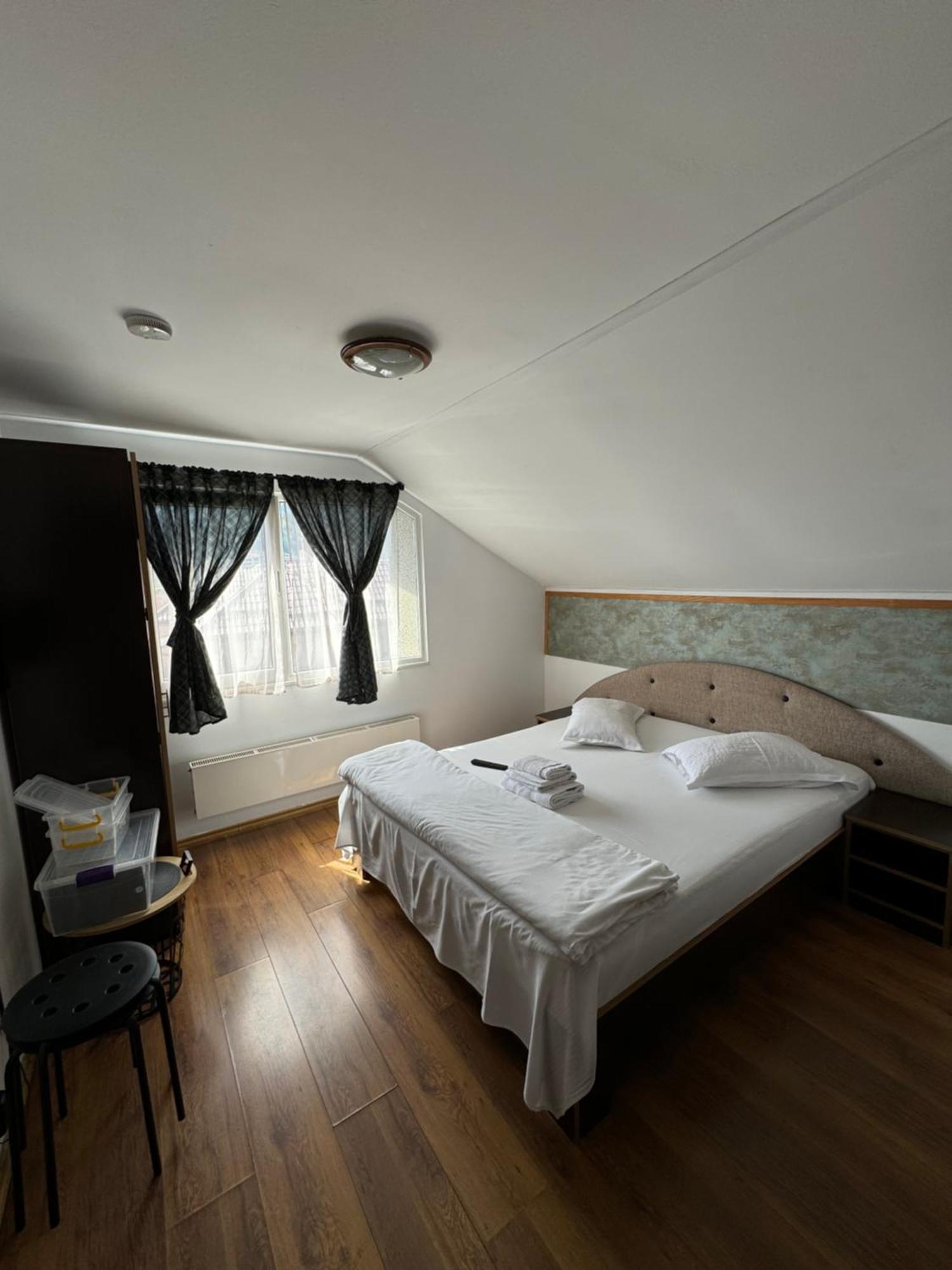 Casa David Hotel Buşteni Exterior foto
